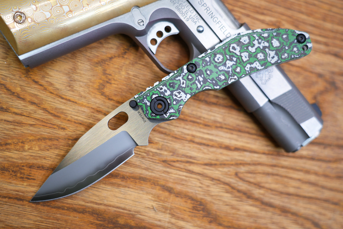 BBNM 2521-GRCF Bowie Arctic Green&White Ceramic Carbon Fiber