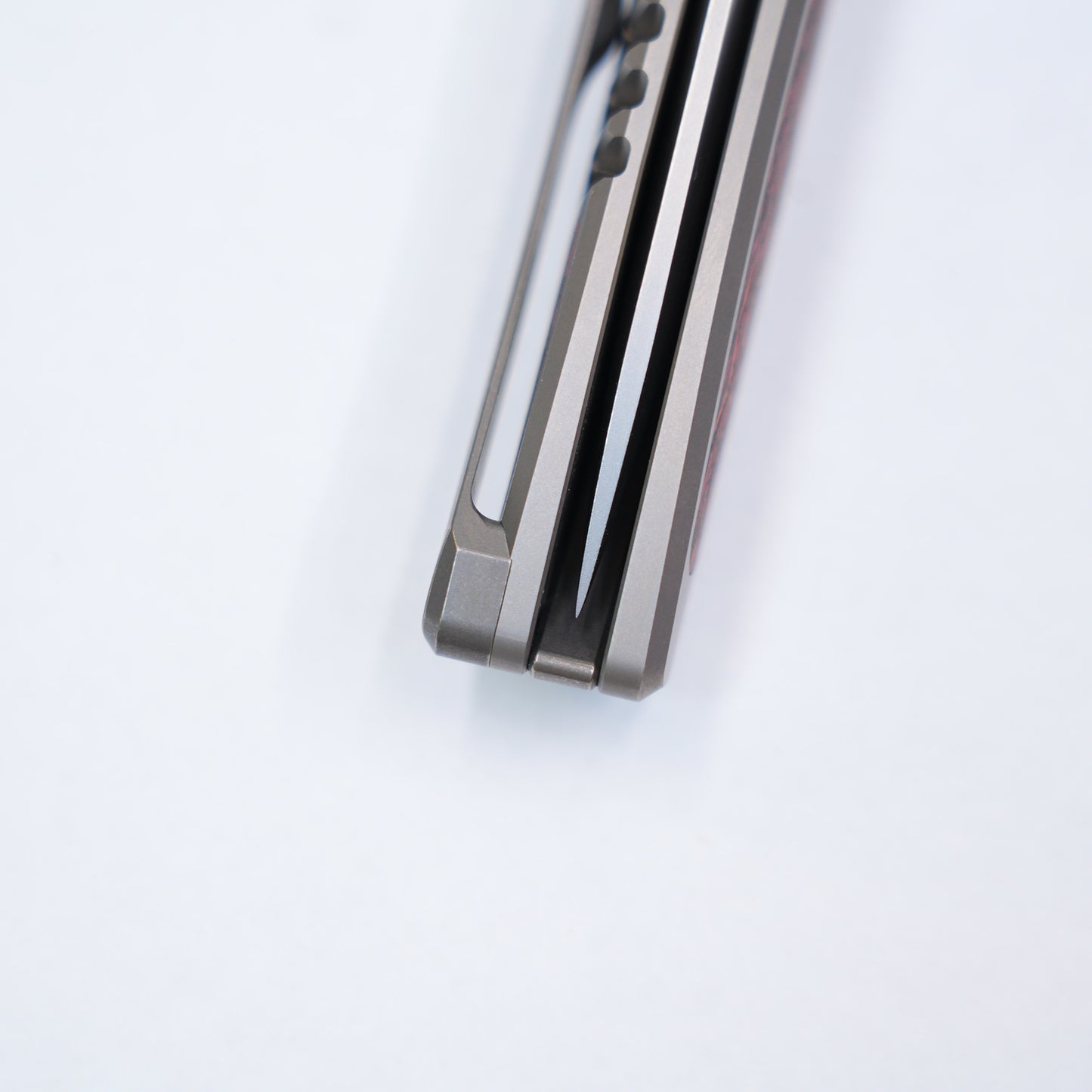 Maxace Perseus Frame Lock Knife Ti + Red CF Inlay (3.3" Satin) OM47-1- A