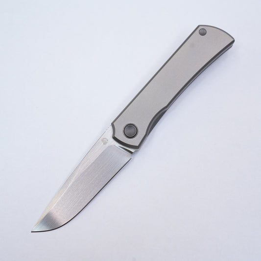 Mini size, the knife is great.