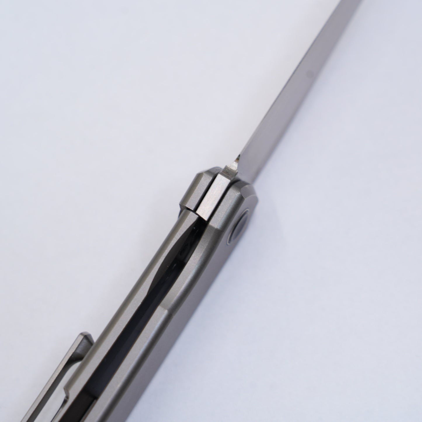 Mini size, the knife is great.