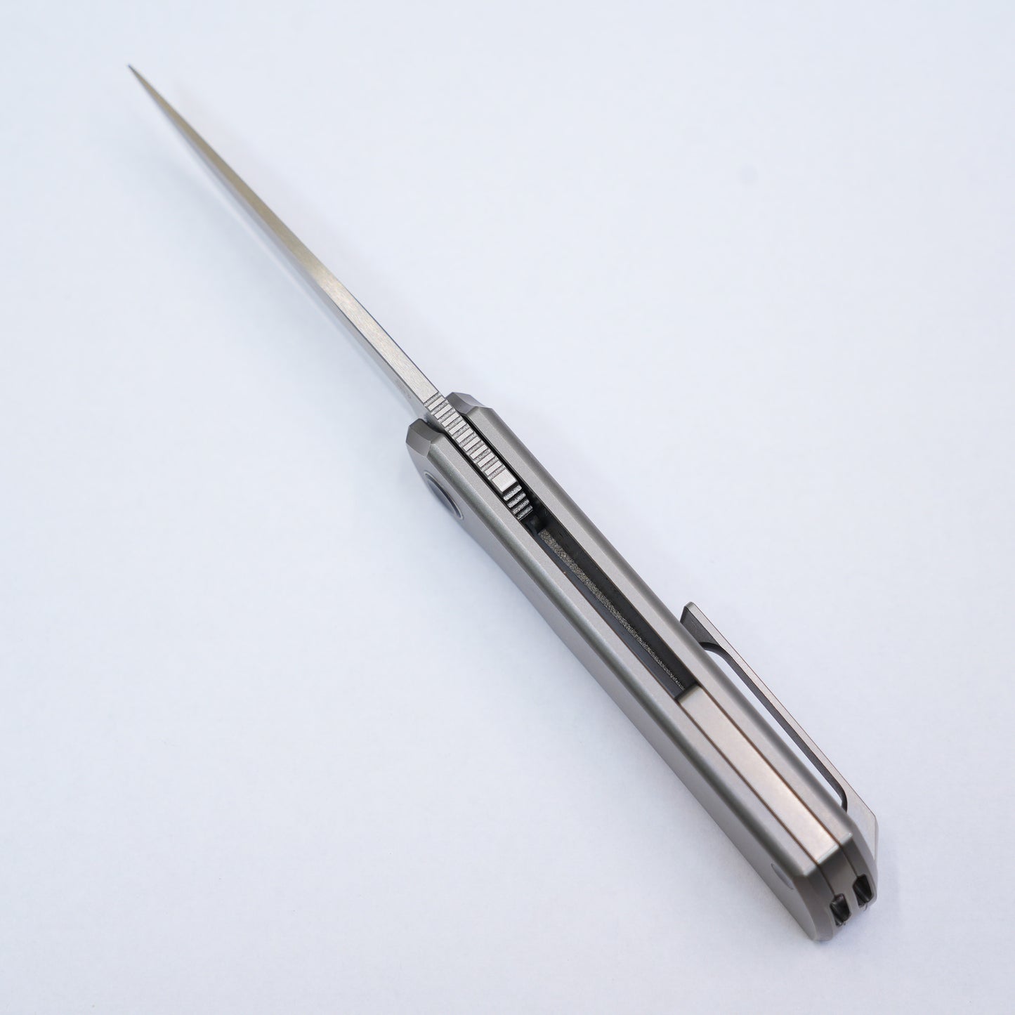 Mini size, the knife is great.