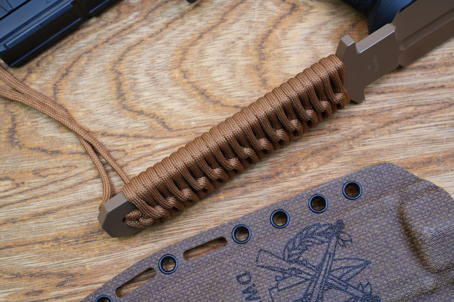 JW Brown 3V heavy-duty double-edged tactical knife