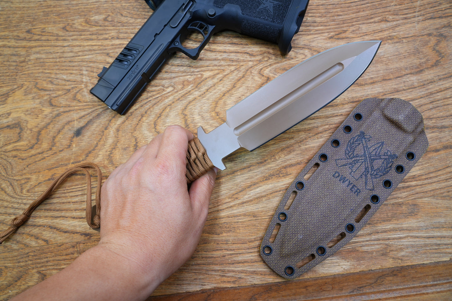 JW Brown 3V heavy-duty double-edged tactical knife