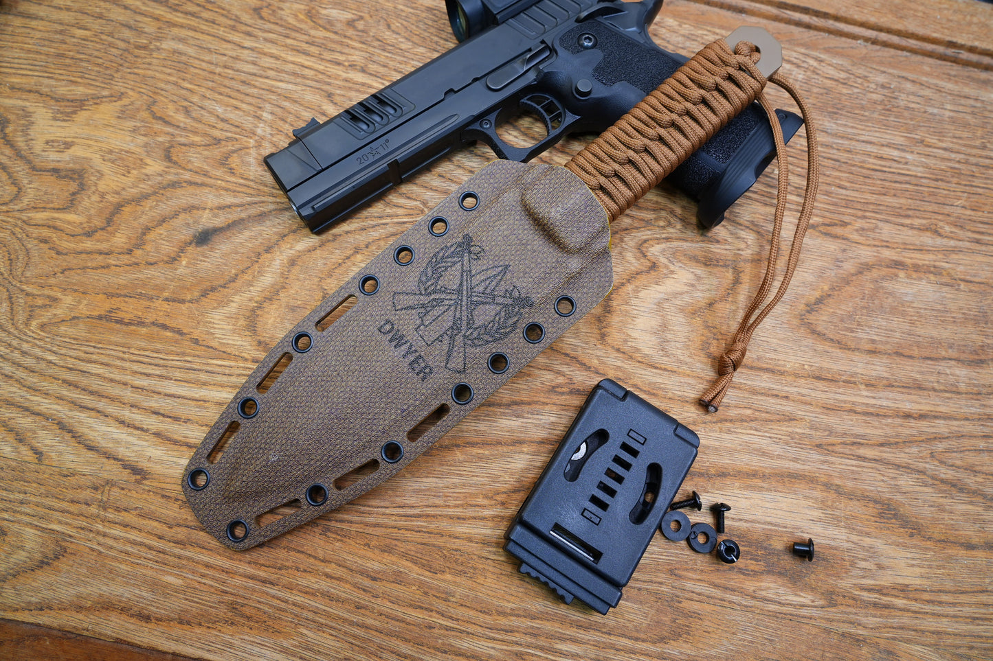 JW Brown 3V heavy-duty double-edged tactical knife