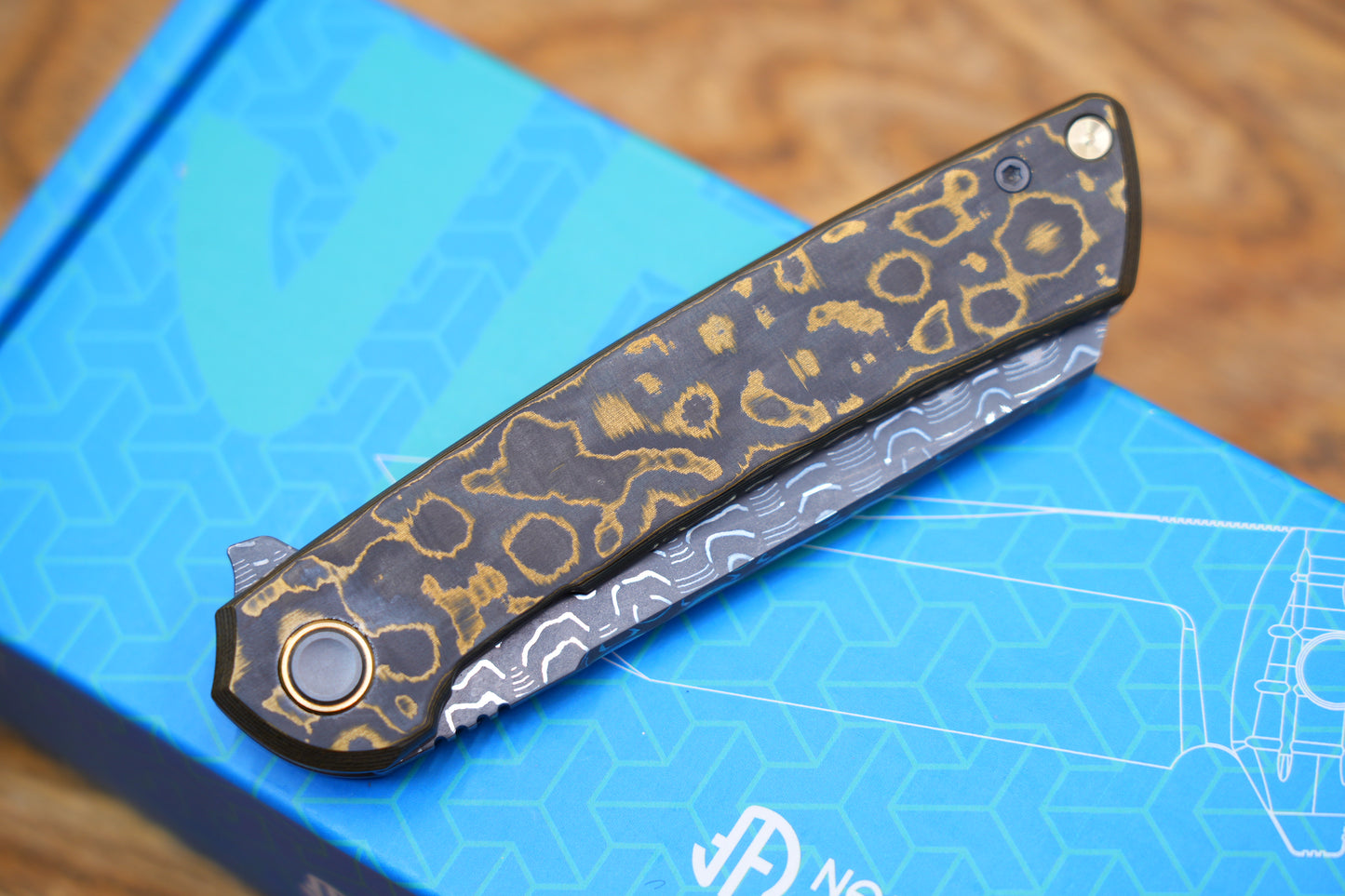 VegasForge AMERICAN MADE DAMASCUS STEEL