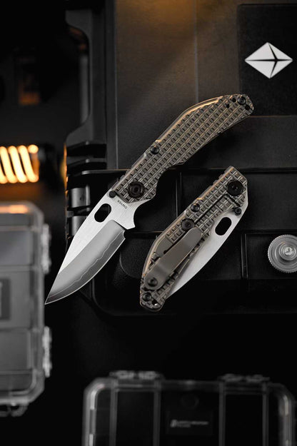 BBNM 2522-BZ-G Tanto Grid Titanium Handle Champagne