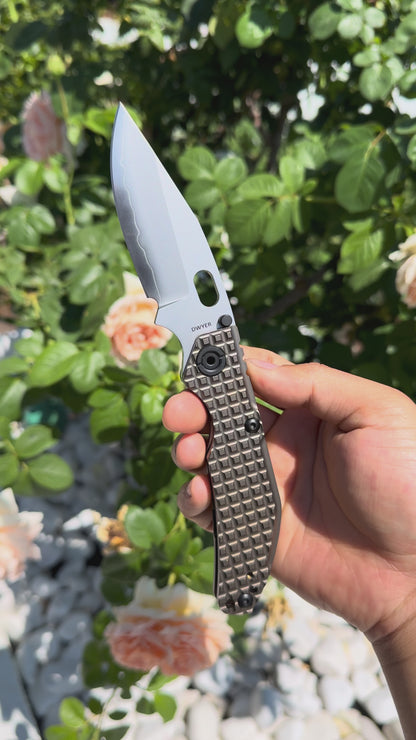 BBNM 2521-BZ-G Bowie Grid Titanium Handle Champagne